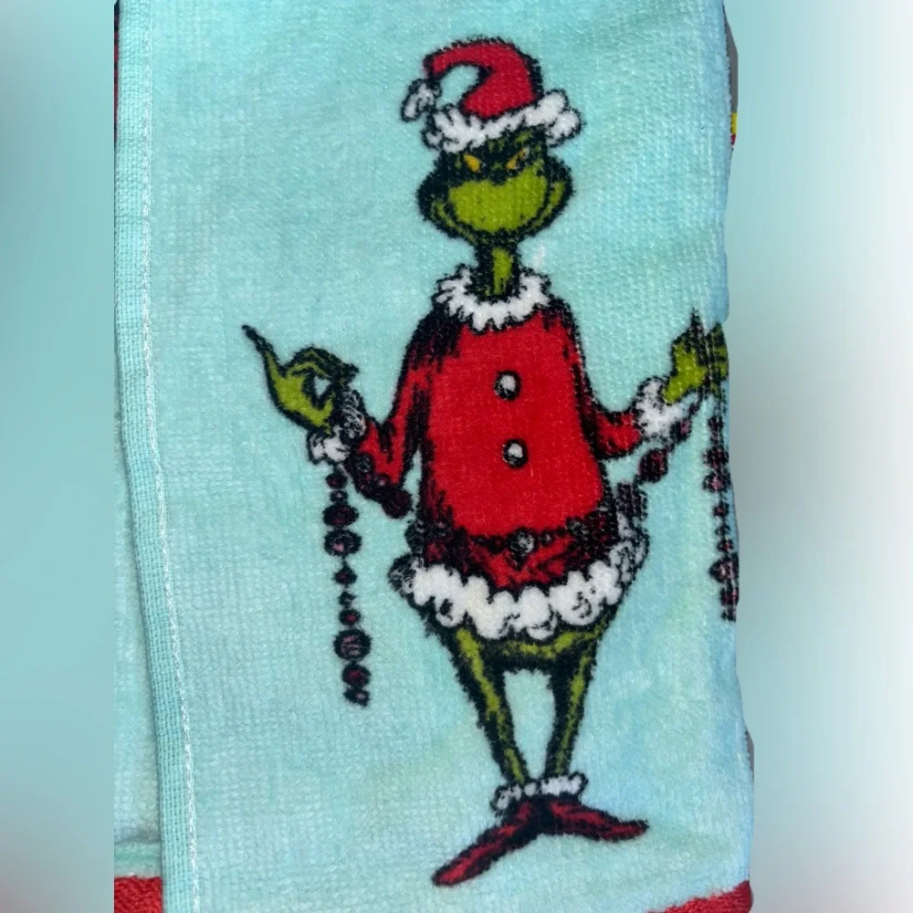 Dr. Seuss Grinch Christmas Holiday Bath Hand Towels Decor